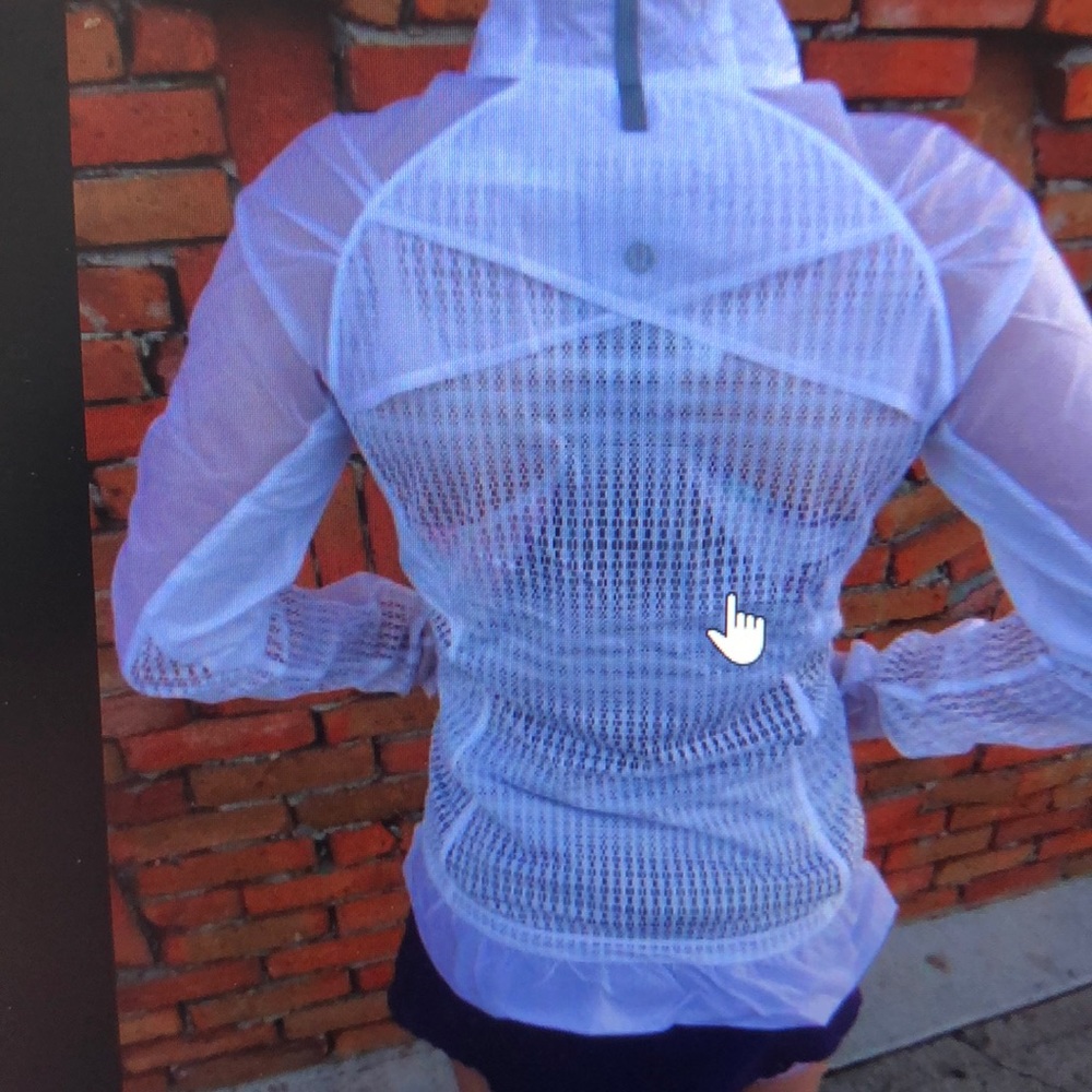 Run wild jacket Lululemon white size 4